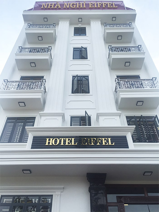 Khách sạn EIFFEL